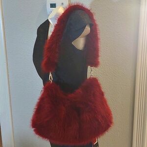 QZ Burgundy Fur Shoulder Bag